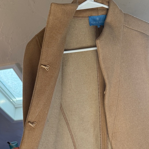 Alice Walk "The Cape" - Picture 4 of 4